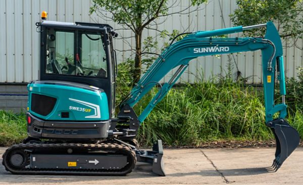 BMS-Sunward SWE35UF 3,5 Tons Minigraver Binnendraaier |