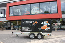 Bakwagen met bedrukte huif