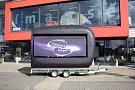 Reclamewagen voorzien van nieuw chassis