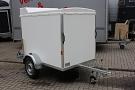 geslotenwagen met rol luik achterzijde