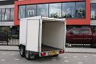 Hapert gesloten aanhangwagen