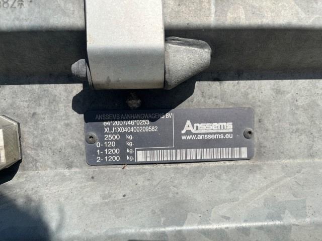 Aanhanger aan auto bevestigen