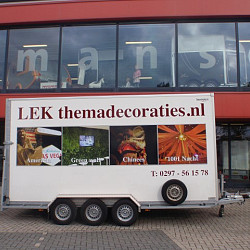 Aangepaste bloemenwagen