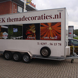 Aangepaste bloemenwagen