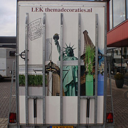 Aangepaste bloemenwagen