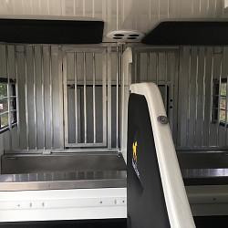 Paardenvrachtwagen / automaat B-rijbewijs (3 pers)