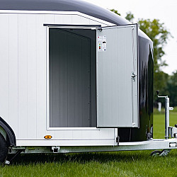 Debon Roadster 900 Aluminium / 3500kg (zijdeur + verkoopklep)