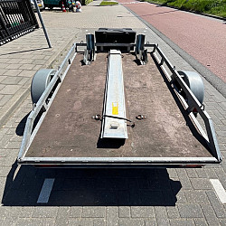 Tweedehands Motortrailer / 2 Motoren