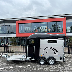 Koetsentrailer voor Menwagen