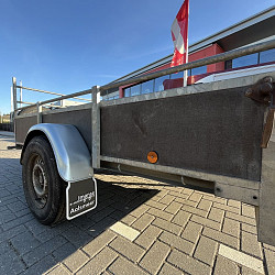 Hapert bakwagen - 1350kg - geremd