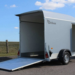 Debon Roadster 300 Plywood / 1300kg