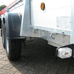 Henra bakwagen BA273013 2as geremd 307x135 cm 2700kg