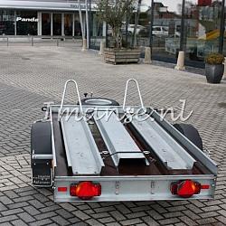 Motortrailer 2 motoren ongeremd / nr 5