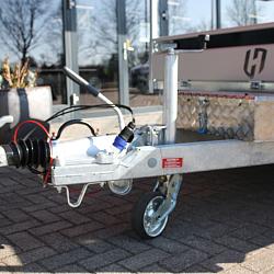 Henra Xpert plateauwagen 2as geremd 453x185x30cm 3500kg