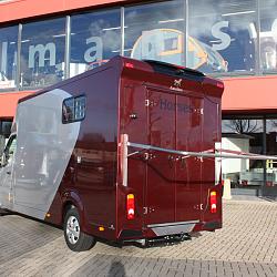 Paardenvrachtwagen / paardenauto automaat B-rijbewijs (3 pers)