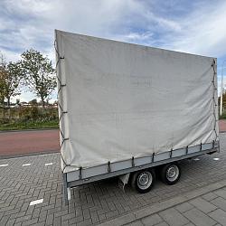 Henra plateauwagen met Huif