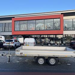 Hapert Plateauwagen / 2700kg