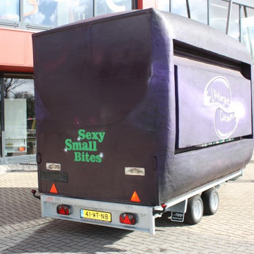 Foodtruck met nieuw chassis