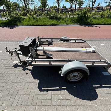 Tweedehands Motortrailer / 2 Motoren