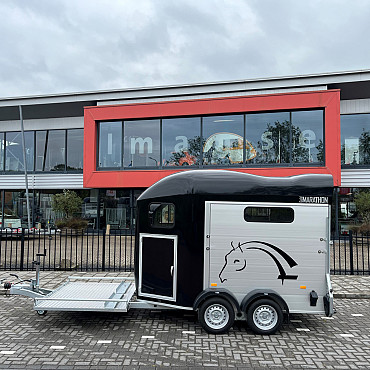 Koetsentrailer voor Menwagen