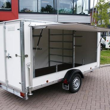 Surfplank gesloten aanhangwagen