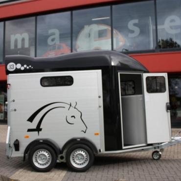 Cheval Liberté Gold 3 / 2 paards