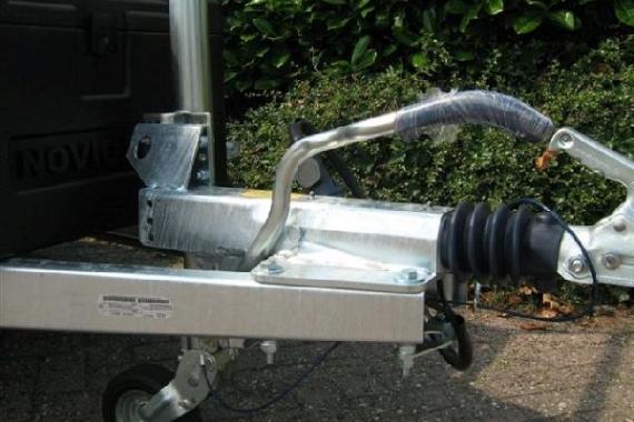 Henra bakwagen BA202513 2as geremd 257x135 cm 2000kg