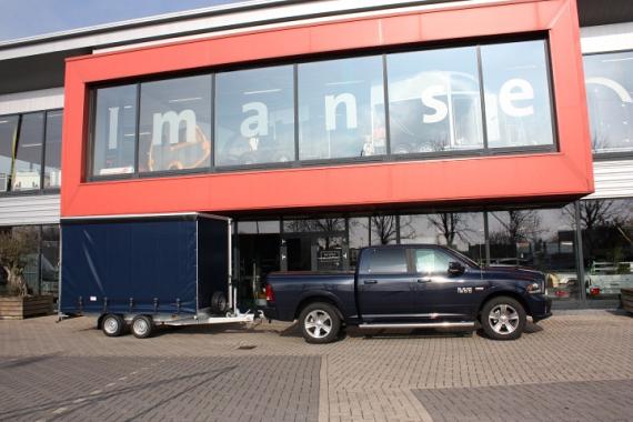 Plateauwagen met schuifhuifzeil