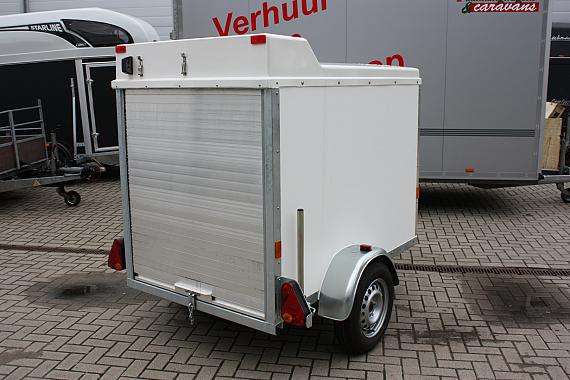 geslotenwagen met rol luik achterzijde