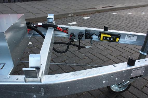 Humbaur kleine kipper elektr. bediend