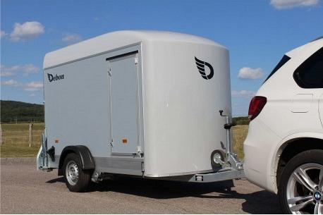 Debon Roadster 300 Plywood / 1300kg