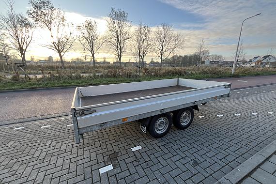 Hapert Plateauwagen / 2700kg