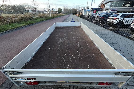 Hapert Plateauwagen / 2700kg