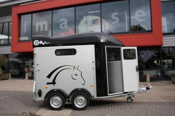 Cheval Liberté Gold 3 / 2 paards