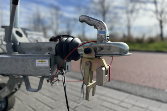 Humbaur KFT 153117 Alu / 1500kg (3-motoren)