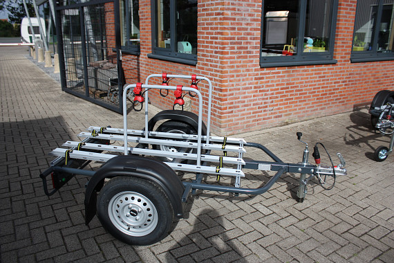 Fietsaanhanger 4 fietsen / 750 kg