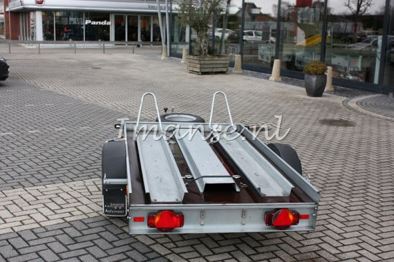 Motortrailer 2 motoren ongeremd / nr 5