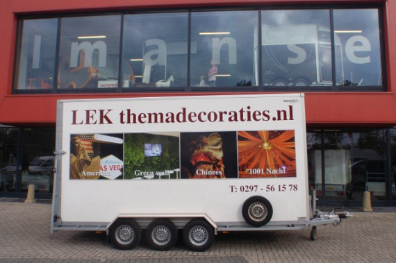 Aangepaste bloemenwagen