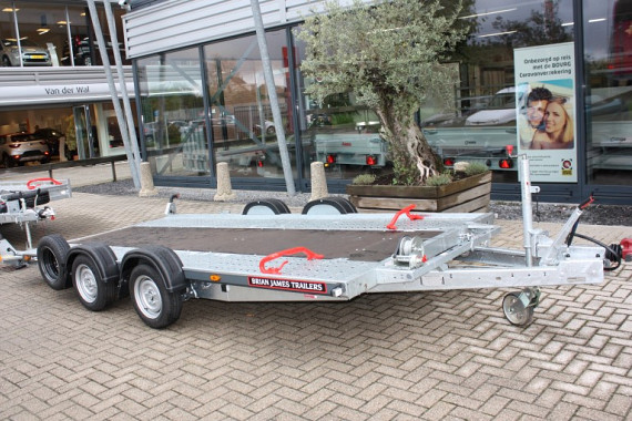 Brian James autotransporter
