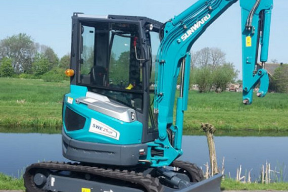 BMS-Sunward SWE25UF 2,5 Tons Minigraver Binnendraaier