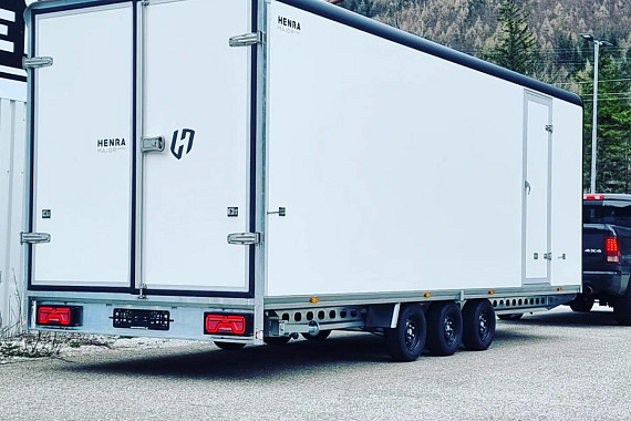 Henra gesloten plateauwagen 2-as 351x185x160cm 2000kg