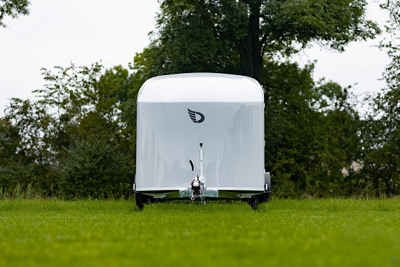 Debon Roadster 800 Alu + extra zijdeur / 3500kg
