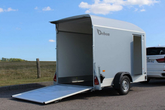 Debon Roadster 300 Plywood / 1300kg