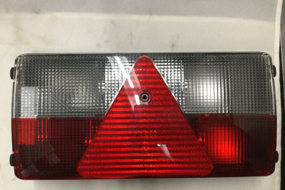 Achterlicht Henra Rechts rood/wit