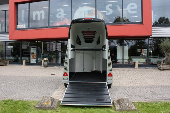 Bucker Careliner-S / 1600kg