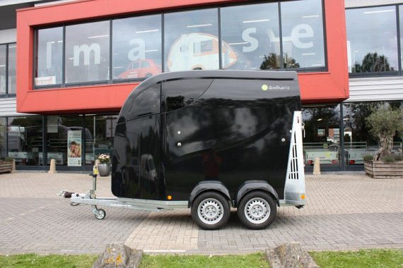Bucker Careliner-S / 1600kg