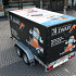 Bakwagen met bedrukte huif
