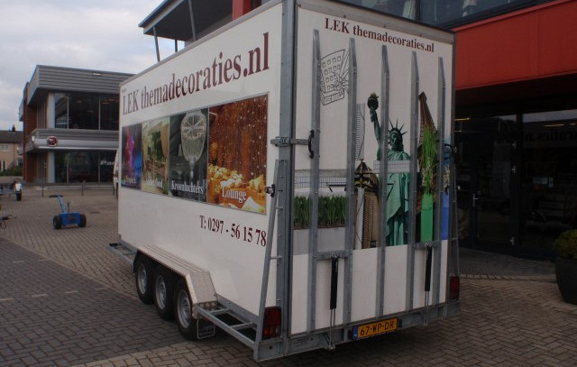 Aangepaste bloemenwagen