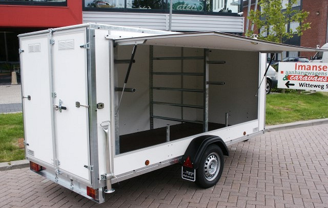 Surfplank gesloten aanhangwagen