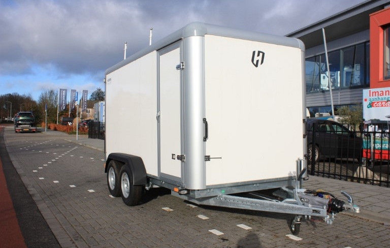 Henra gesloten bakwagen grote korting!!
